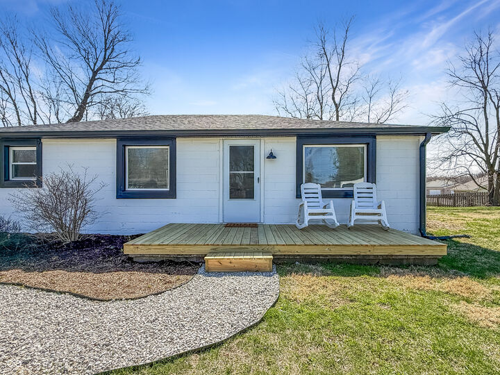 Property Photo: 3221 W Smith Valley Road IN 46142