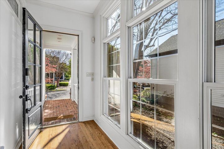 Property Photo:  855 Harbor Isle Cir W  TN 38103 