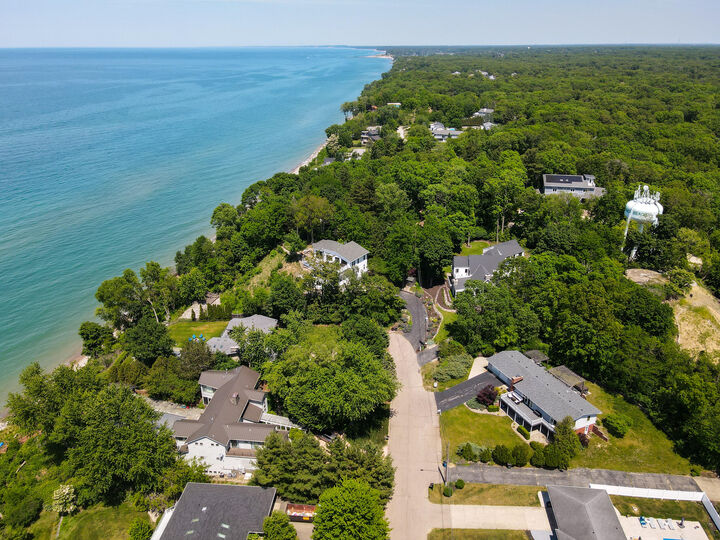 Property Photo: 48020 Ridge Road MI 49117
