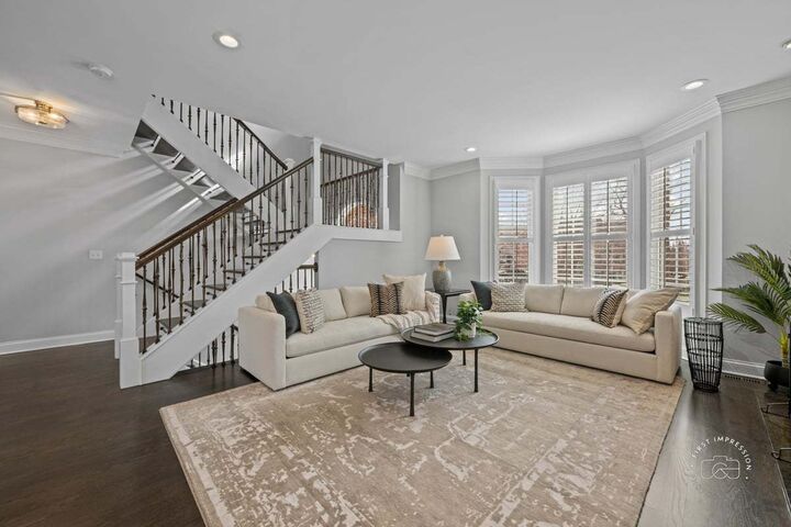 Property Photo: 305 N Fremont Street IL 60540