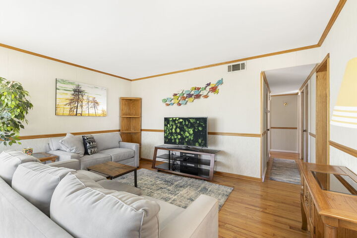 Property Photo: 8400 S Knox Avenue IL 60652