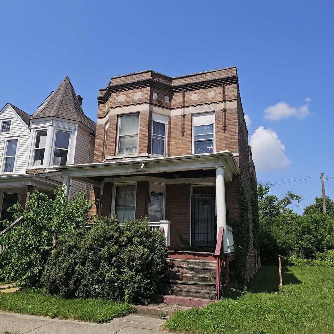 Property Photo:  12024 S Wallace Street  IL 60628 
