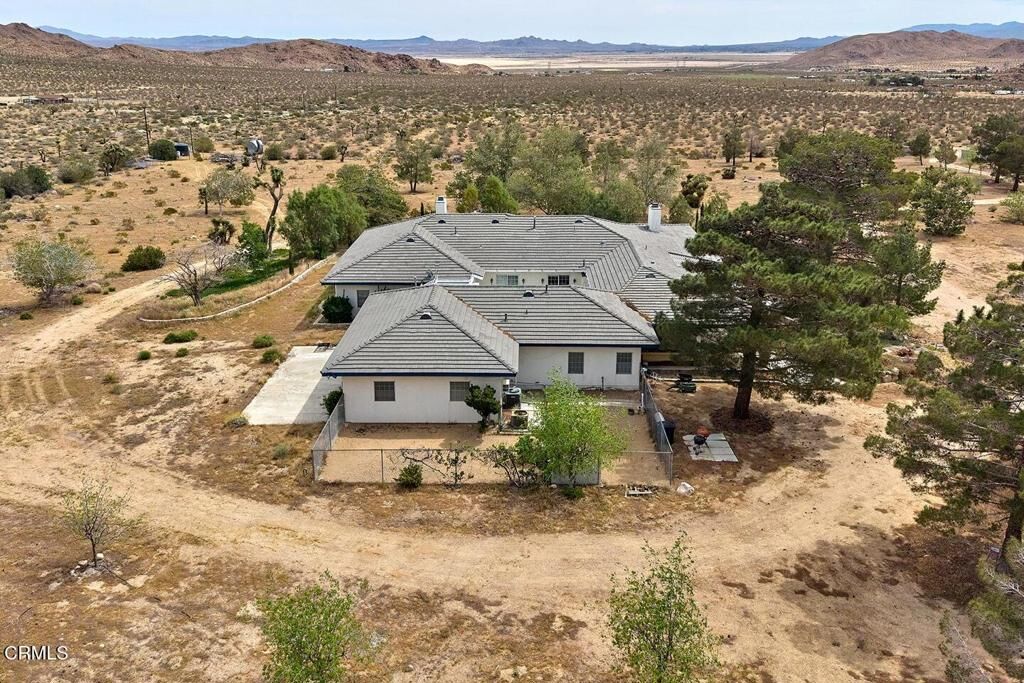 Property Photo:  13088 Sunset Drive  CA 92356 