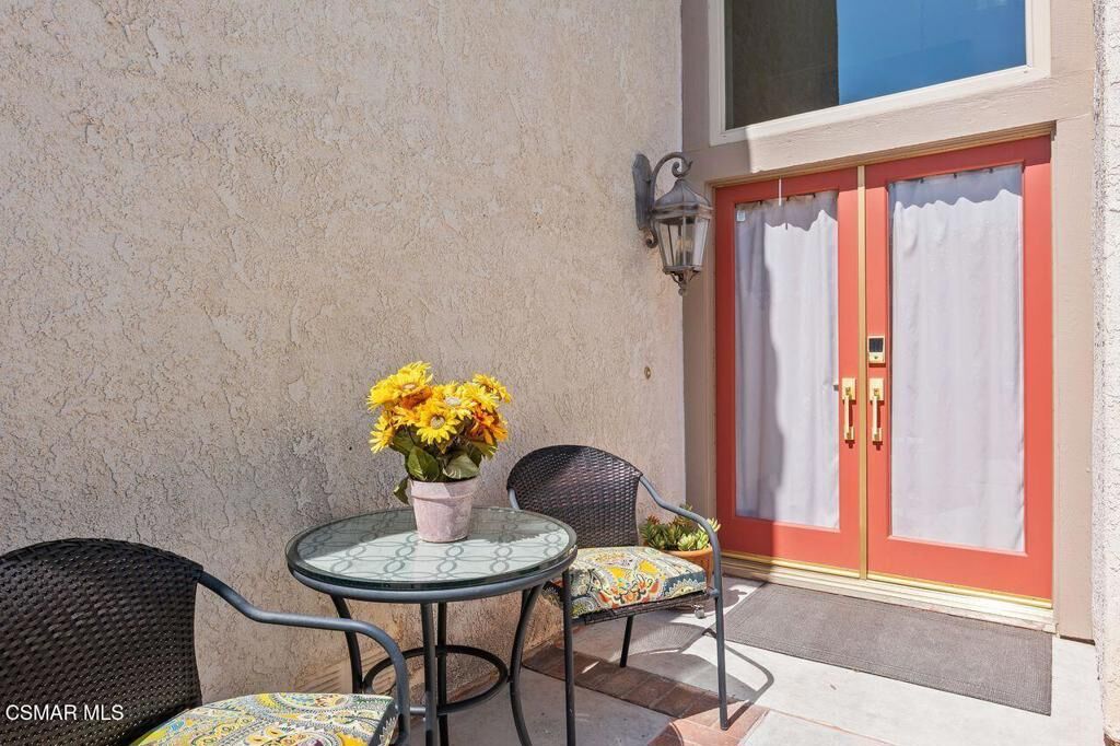 Property Photo: 885 Congressional Road CA 93065