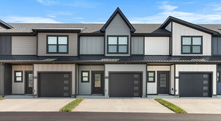 Property Photo: 504 Jonathan Wade Circle TN 37043