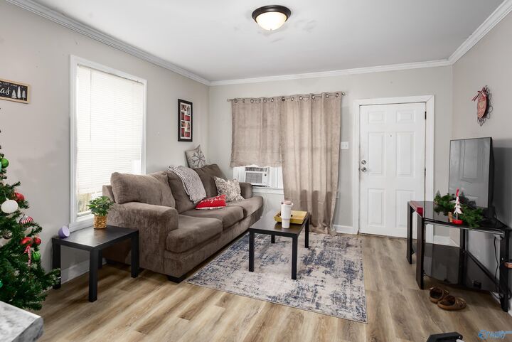 Property Photo:  1101 W Montgomery Avenue  AL 35660 