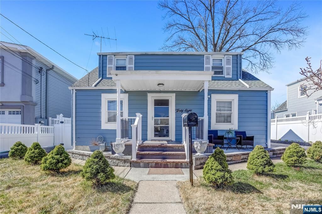 Property Photo:  38 Henry Street  NJ 07407 