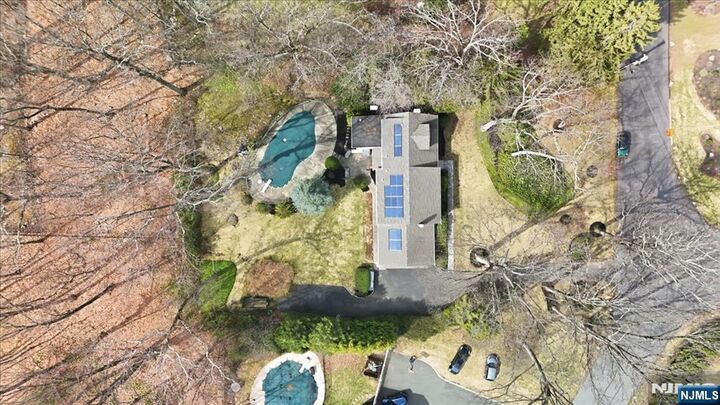 Property Photo: 548 Covington Place NJ 07481