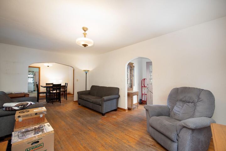 Property Photo:  320 N 4th Street  MN 56001 