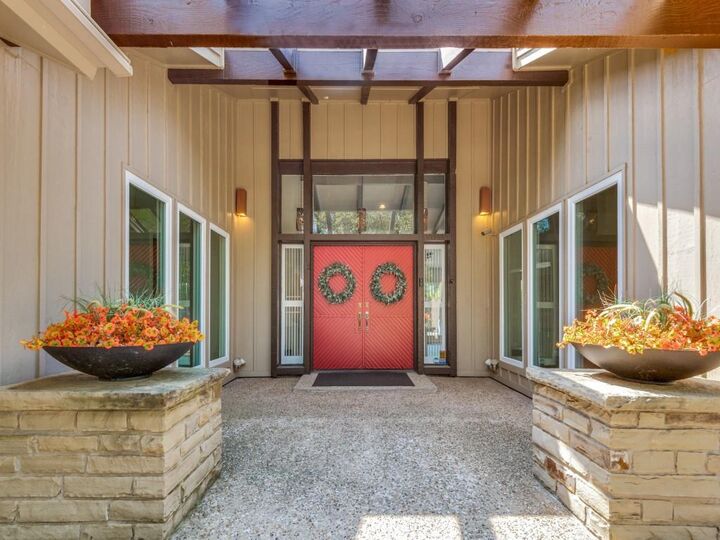 Property Photo:  108 Wellesley Drive  TX 75062 