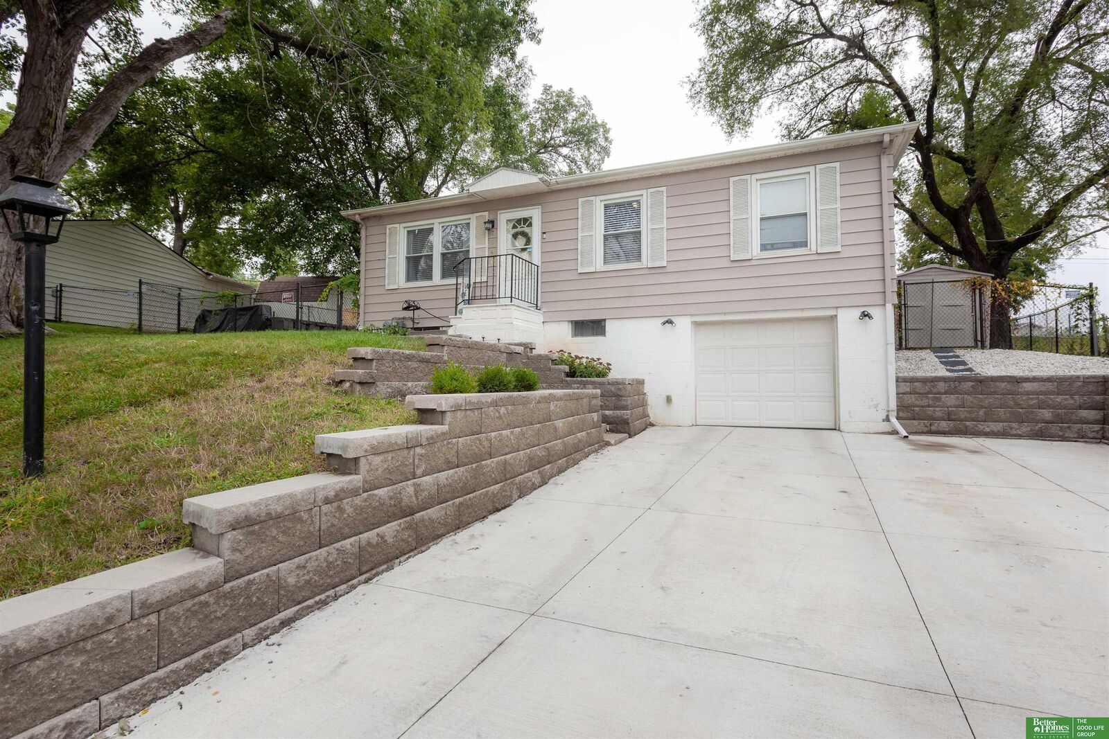 Property Photo:  7546 Joseph Avenue  NE 68128 