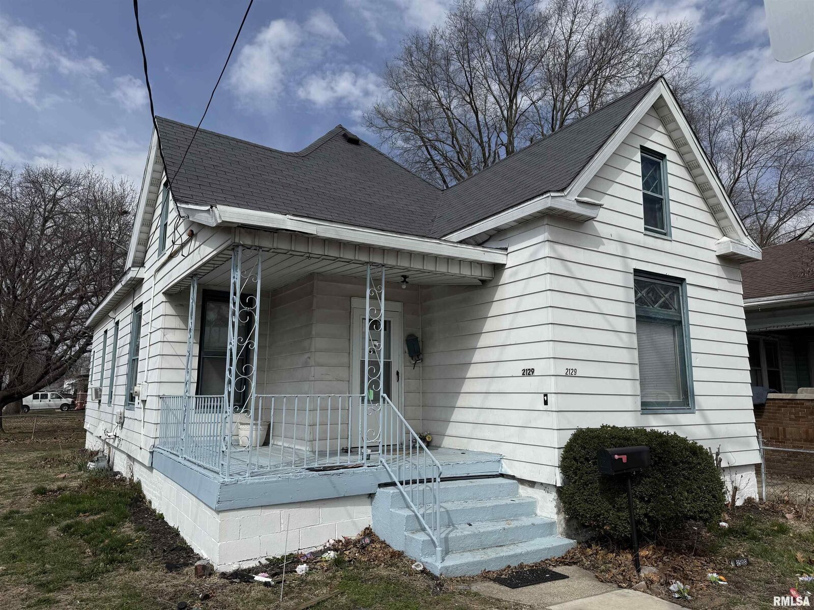 Property Photo: 2129 N Wisconsin Avenue IL 61603