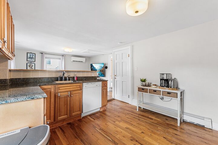 Property Photo:  42 Jefferson St 3  MA 02141 