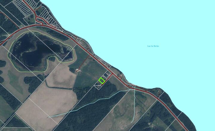 Property Photo: #114 15421 Old Trail AB T0A 2T0
