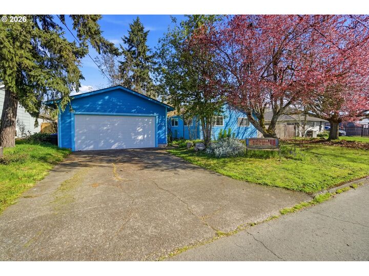 Property Photo:  784 Dalke St  OR 97361 