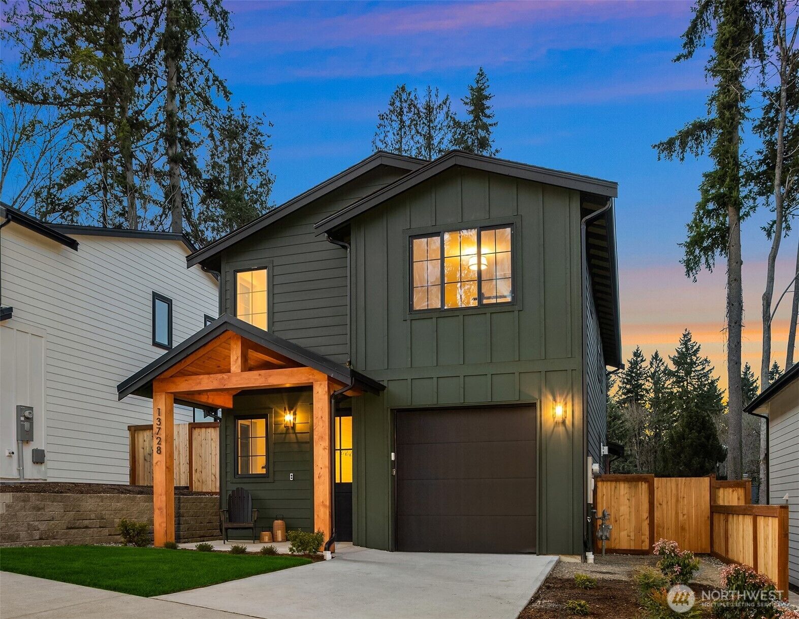 Property Photo:  13728 NE  101st Street  WA 98033 