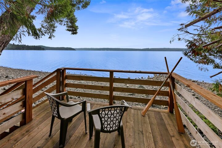 Property Photo:  304314  Highway 101  WA 98320 