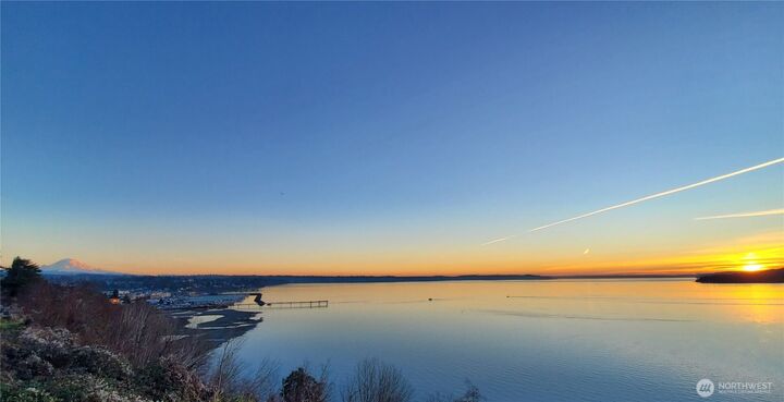 Property Photo:  21553  1st Court S  WA 98198 