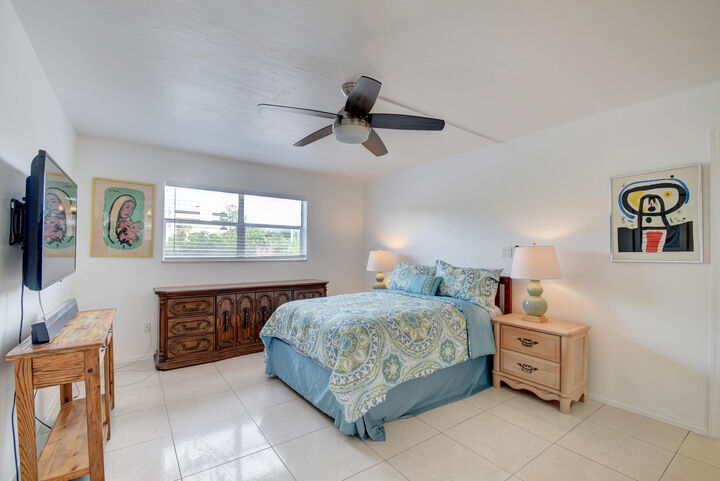 Property Photo: 550 SW 2nd Avenue 125 FL 33432