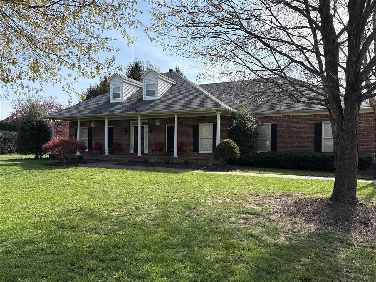 Property Photo: 175 Whirlaway Court KY 42104