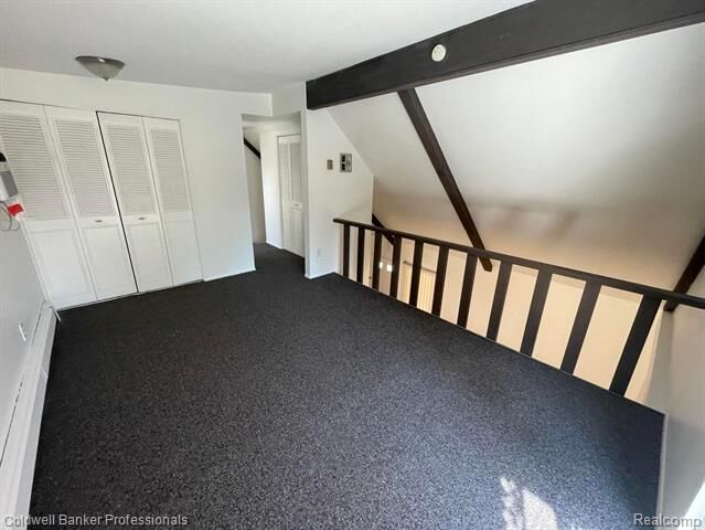 Property Photo:  620 E Lincoln Avenue 9  MI 48067 