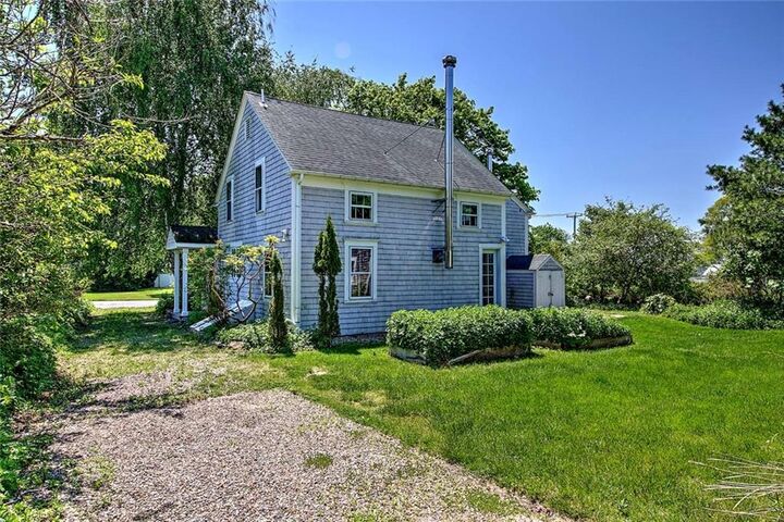 Property Photo: 408 Hix Bridge Road MA 02790