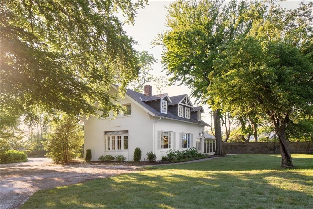 Property Photo: 50 Cliff Avenue RI 02840