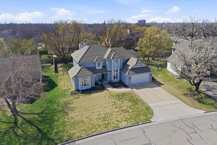 Property Photo:  1319 N Tallyrand St  KS 67206 