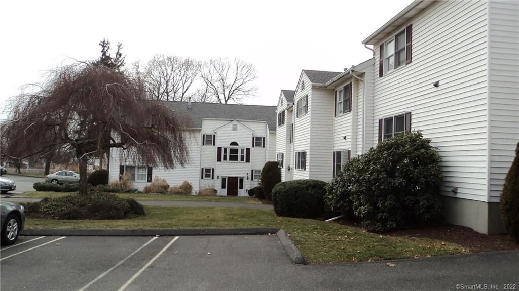 Property Photo:  167 Clark Street D  CT 06460 