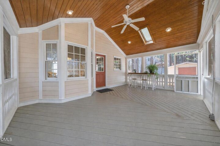 Property Photo:  121 Fox Run Road  NC 27596 