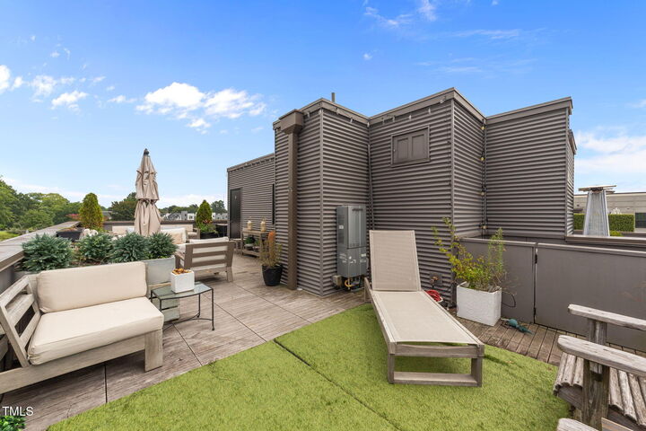 Property Photo: 138 S East Street NC 27601