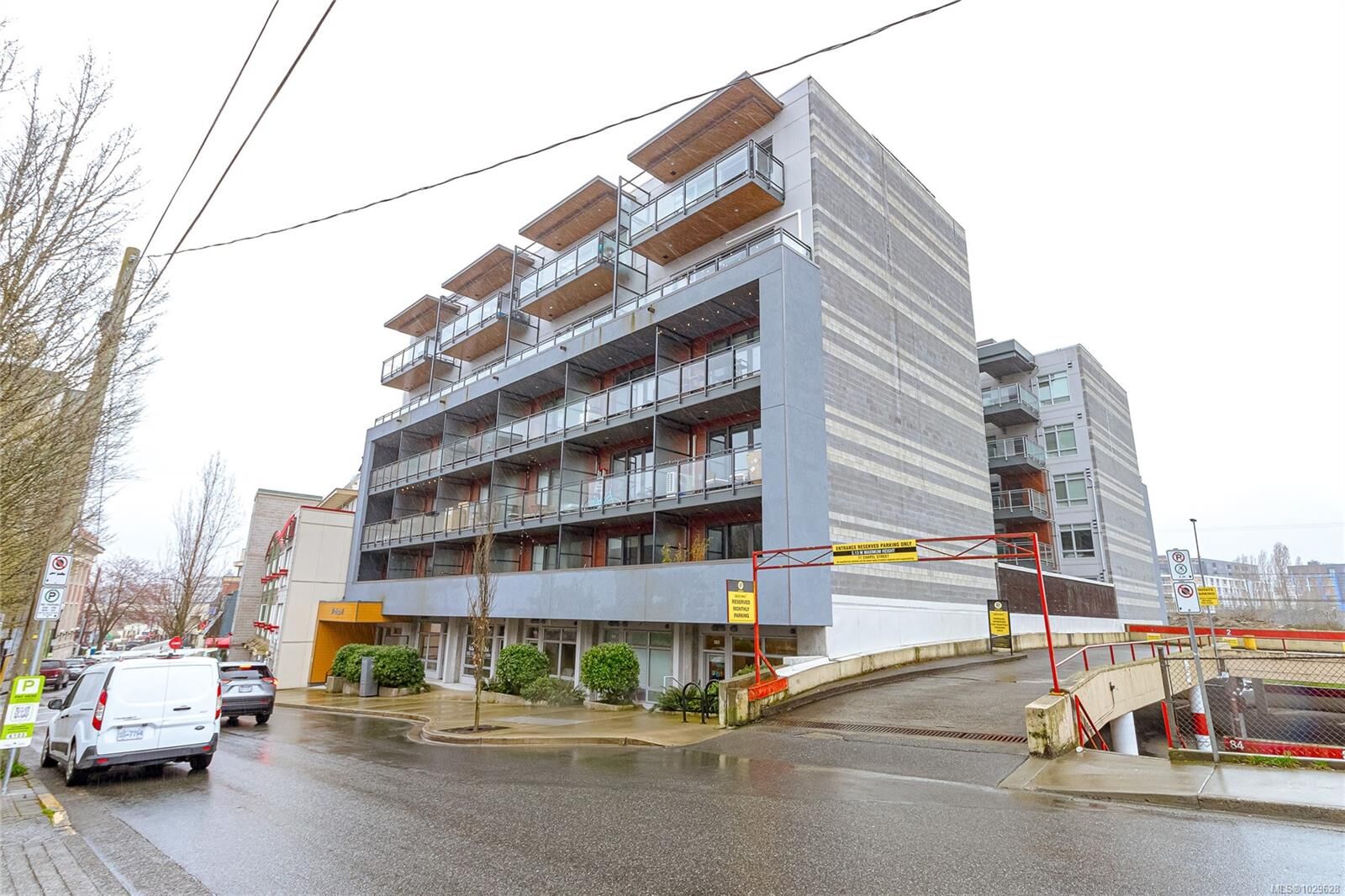 Property Photo:  91 Chapel St #406  BC V9R 0J3 