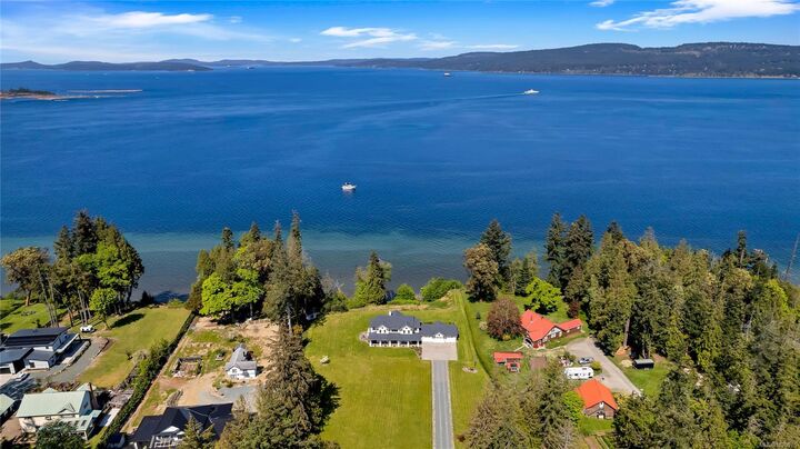 Property Photo: 1179 Barnes Rd BC V0R 1R0