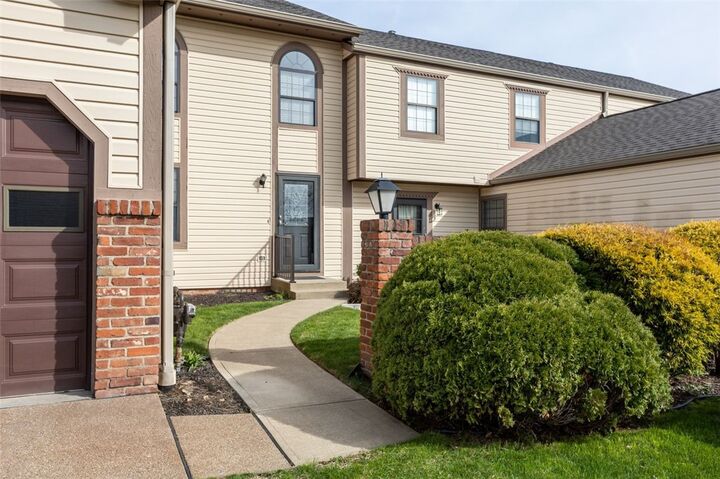 Property Photo: 1113 Old Farm Rd. PA 15055