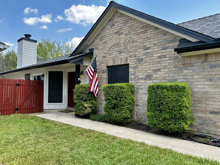 Property Photo: 14231 Anita Marie Lane TX 78728