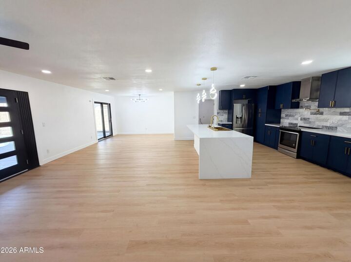Property Photo:  5524 N 39th Avenue  AZ 85019 