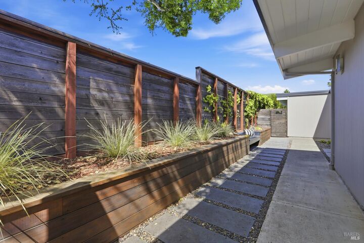 Property Photo:  656 Bamboo Terrace  CA 94903 