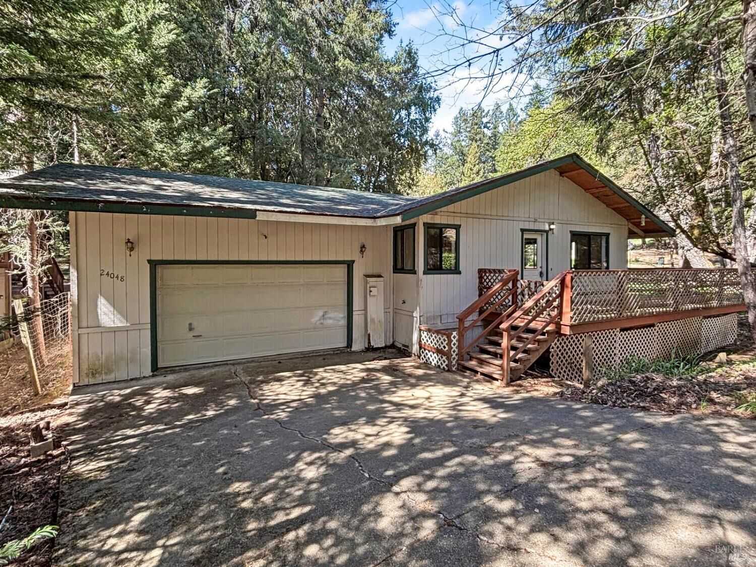 Property Photo:  24048 Willow Lane  CA 95490 