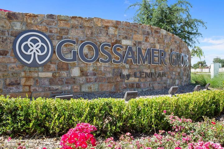 Property Photo:  9500 Laurelwood Court  CA 93263 