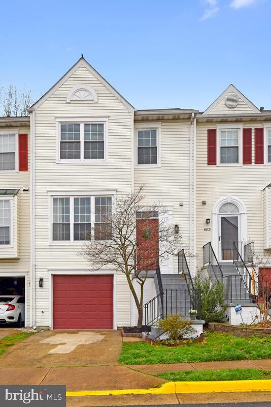 Property Photo:  6819 Signature Circle  VA 22310 