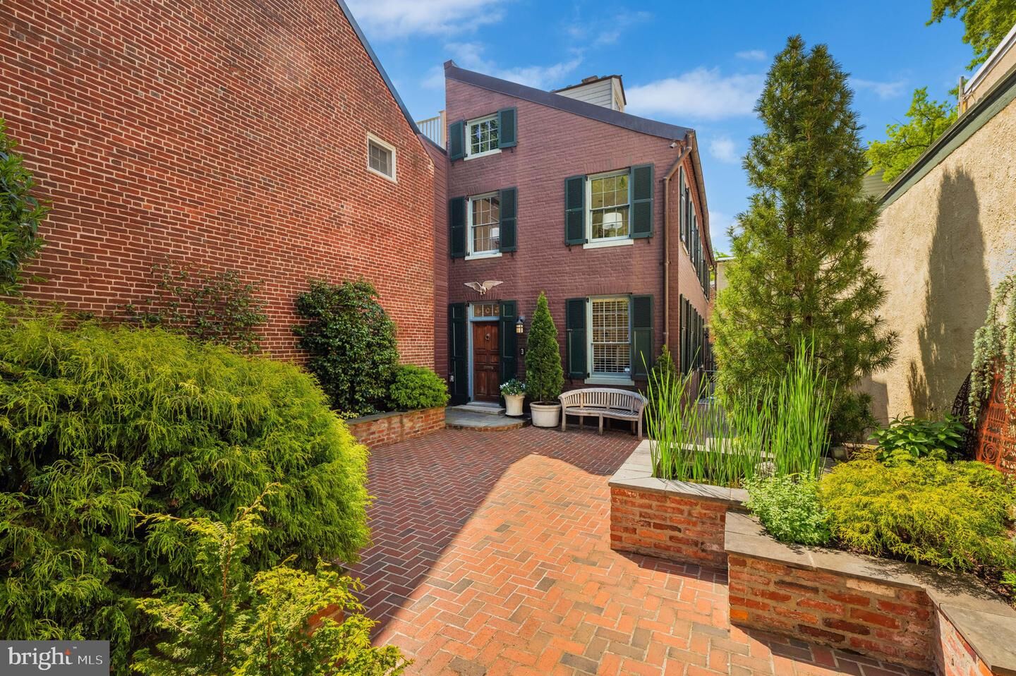 Property Photo:  403 S Fairfax Street  VA 22314 