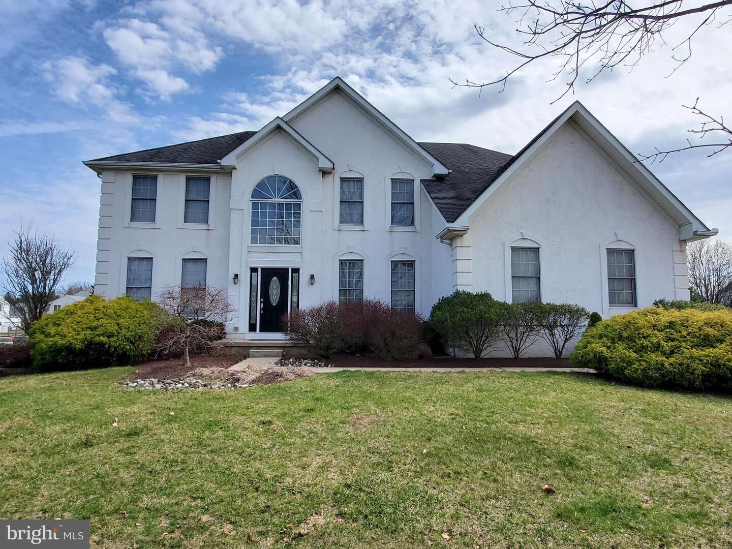 Property Photo:  529 Glen Meadow Road  PA 18954 