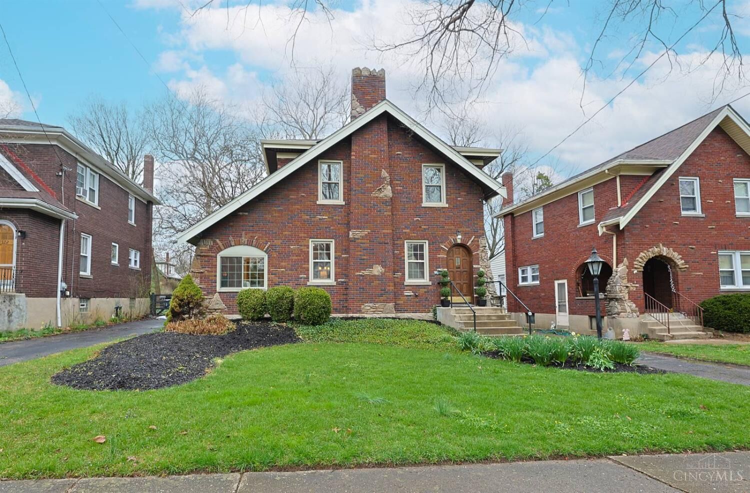 Property Photo:  1568 Wittekind Terrace  OH 45224 