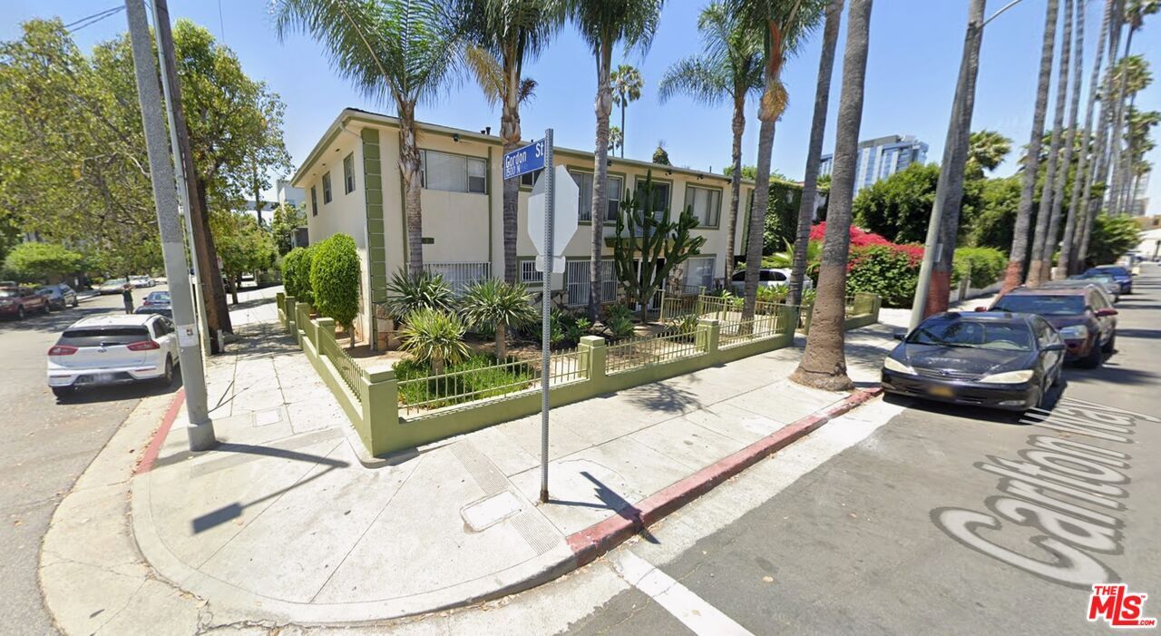 Property Photo:  5950 Carlton Way  CA 90028 