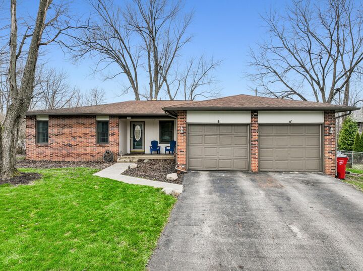 Property Photo:  1381 Brentfield Place  OH 43228 