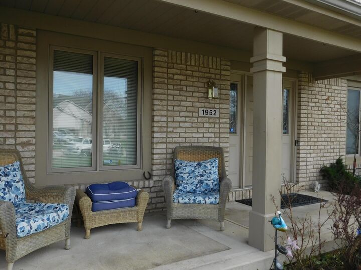 Property Photo:  1952 Sherring Court  OH 43068 