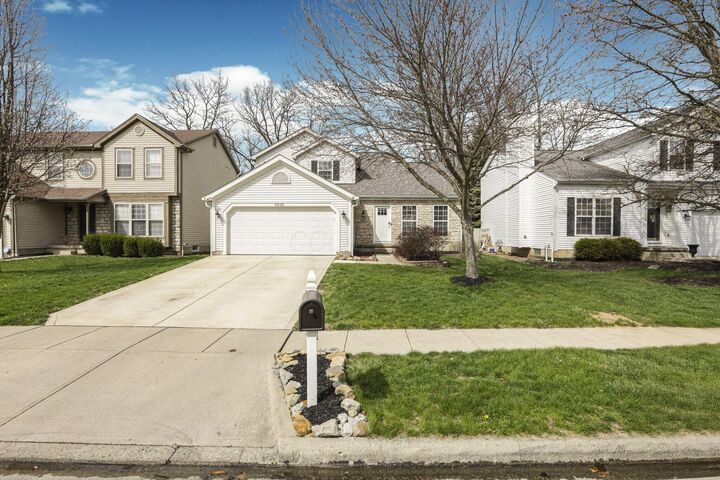 Property Photo:  5832 Privilege Drive  OH 43026 