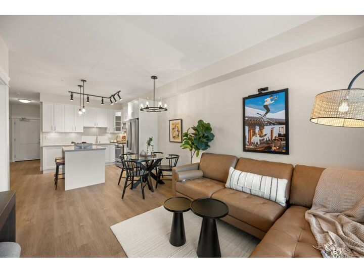 Property Photo:  20926 83 Avenue Avenue 101  BC V2Y 3Y9 