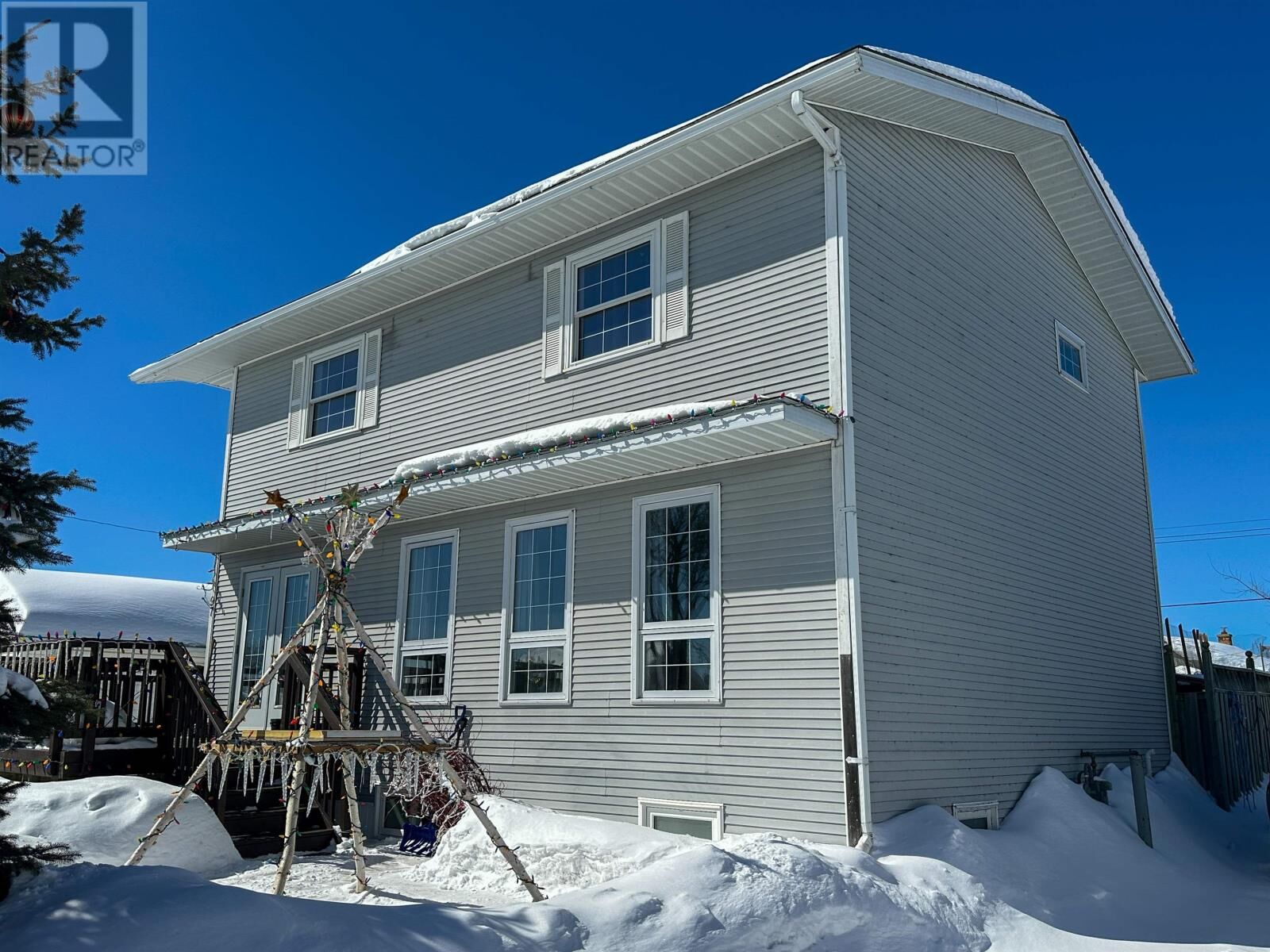 Property Photo: 97 Dickenson Rd ON P0V 1C0