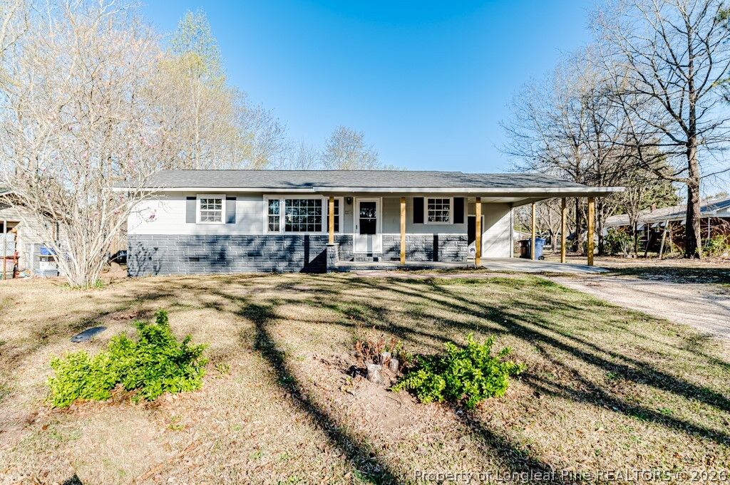 Property Photo:  1004 Sommers Street  NC 27330 